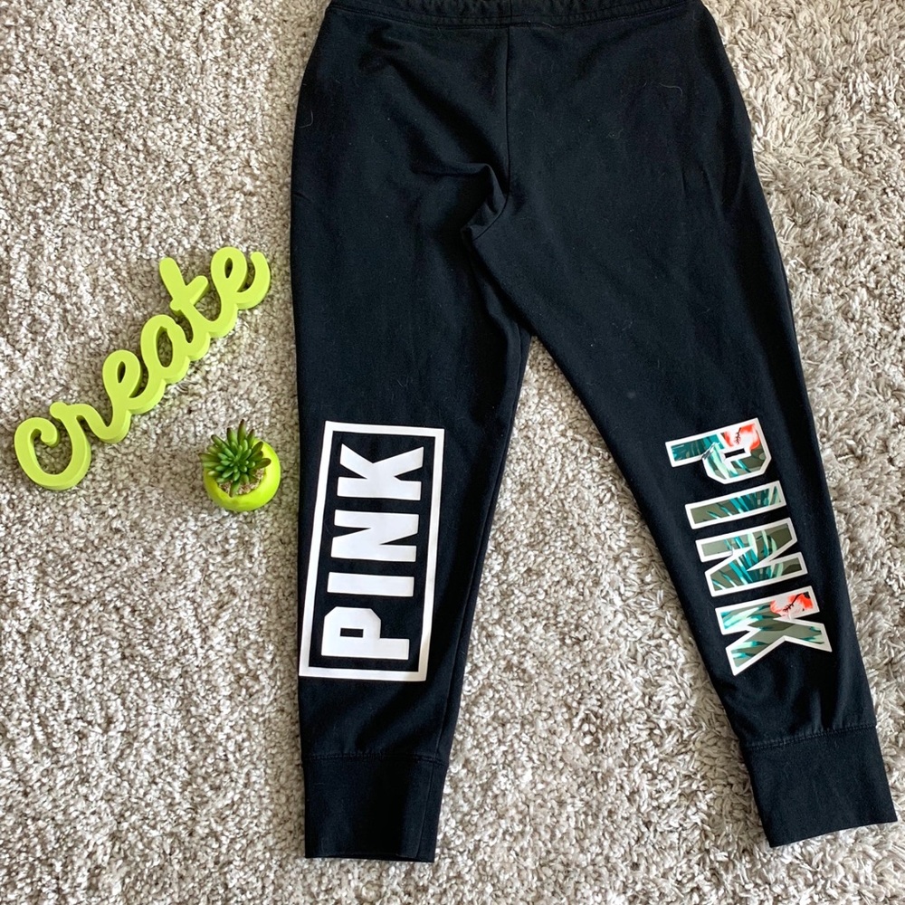 🌴 Tropical VS Joggers 🌴